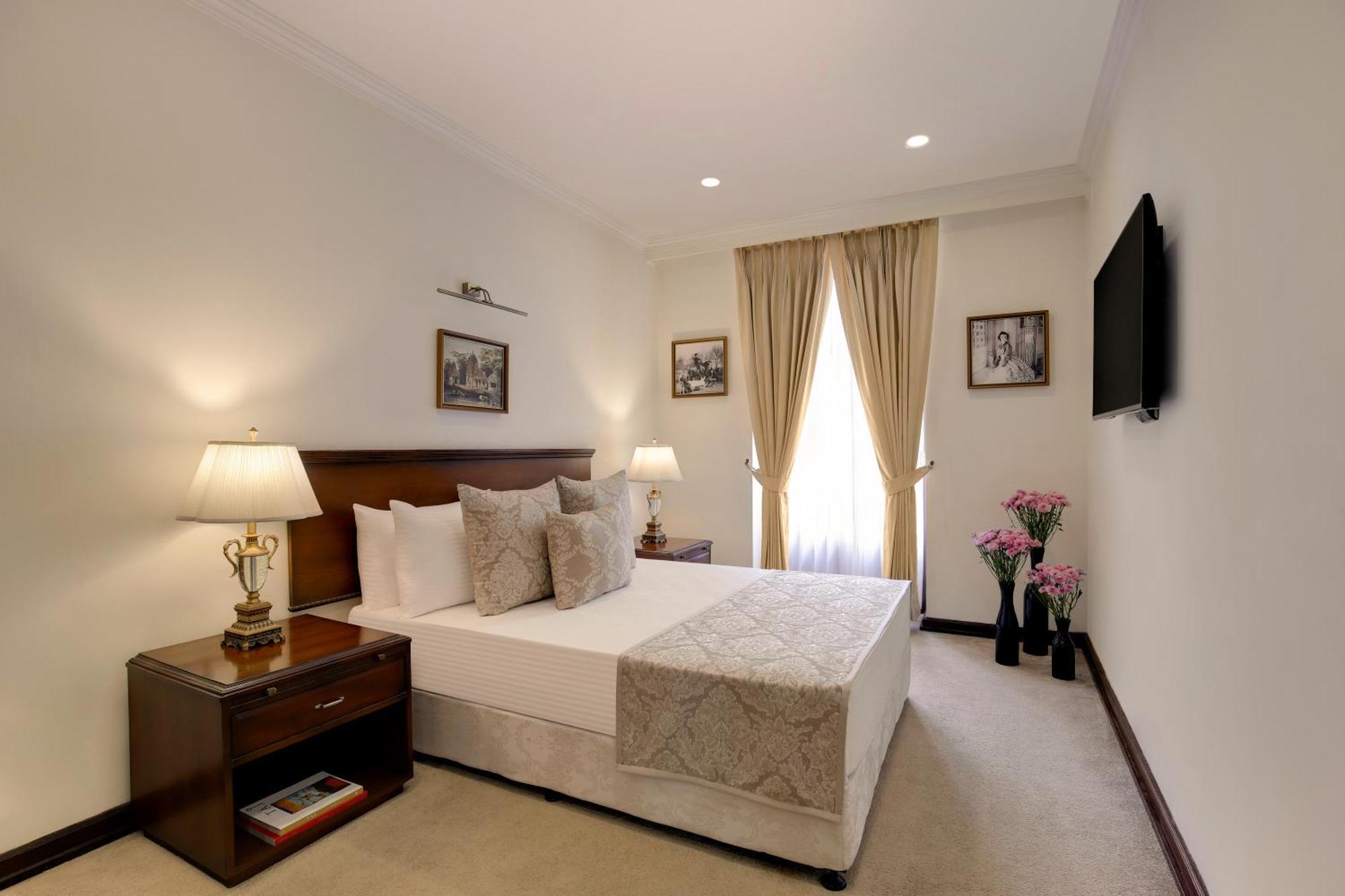 Hotel Ambassador, New Delhi - Ihcl Seleqtions Extérieur photo A room at the hotel